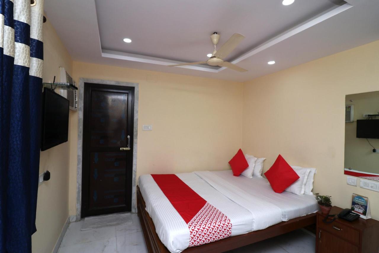 Oyo Flagship 16209 Hotel Ambar Palace Bara Bazar Luaran gambar