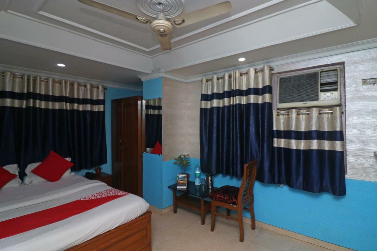 Oyo Flagship 16209 Hotel Ambar Palace Bara Bazar Luaran gambar