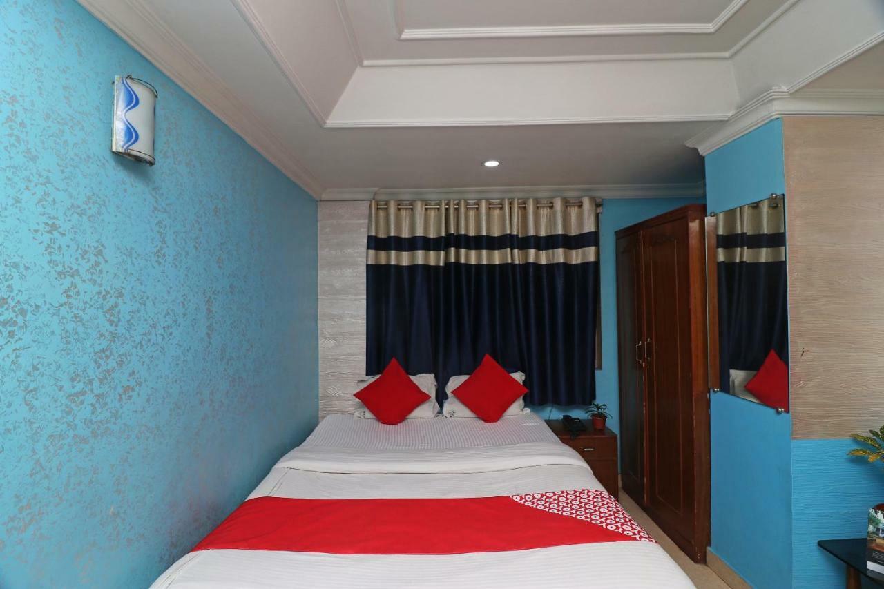 Oyo Flagship 16209 Hotel Ambar Palace Bara Bazar Luaran gambar