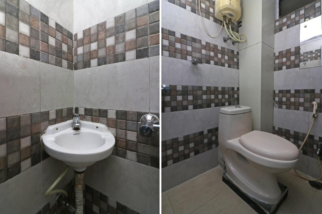Oyo Flagship 16209 Hotel Ambar Palace Bara Bazar Luaran gambar