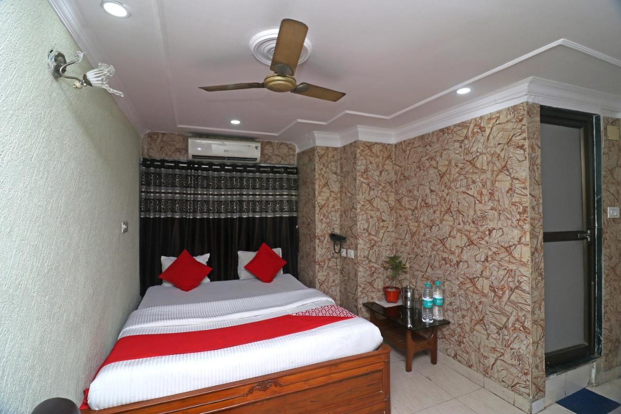 Oyo Flagship 16209 Hotel Ambar Palace Bara Bazar Luaran gambar